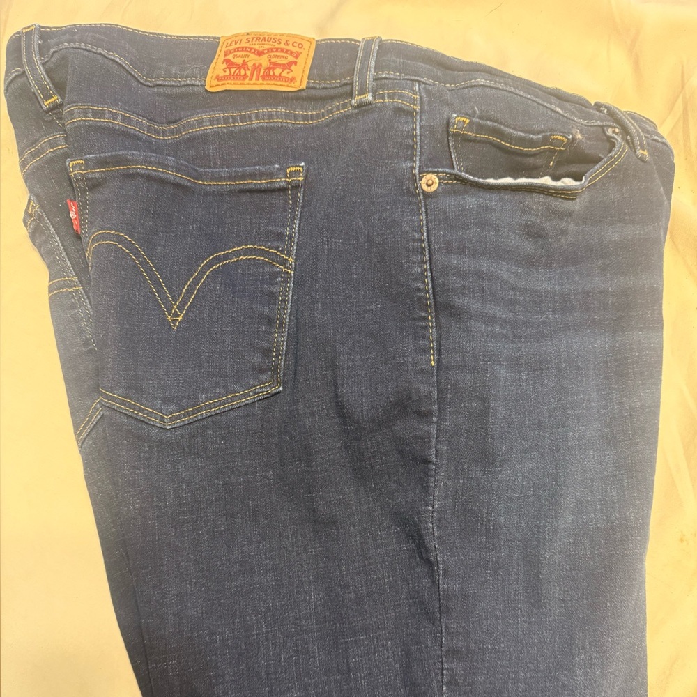 Levi's Classic Straight Dark Blue Jeans